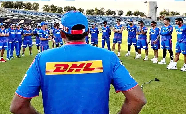 Mumbai Indians Won Cricket Fan Hearts Special Holy Gift 9 IPL Teams - Sakshi