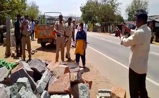 Road Accident In YSR District - Sakshi