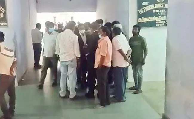 Judicial Magistrate Attacked With Knife By Court Employee In Tamilnadu - Sakshi