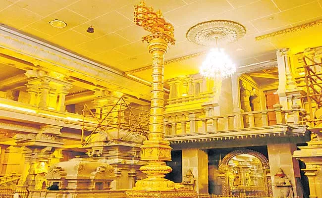 Temple Officials Estimated That 45000 People Visit The Yadadri Temple Every Day - Sakshi