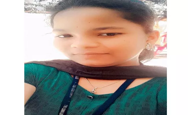 Inter Student Commits Suicide In East Godavari - Sakshi