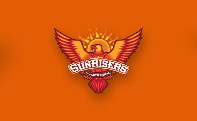 IPL 2022: Sunrisers Wishes ISL Winner Hyderabad FC Intiki Vastondi Cup - Sakshi