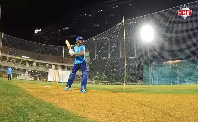 Yash Dhull gears up for IPL 2022 with stunning unorthodox shot - Sakshi