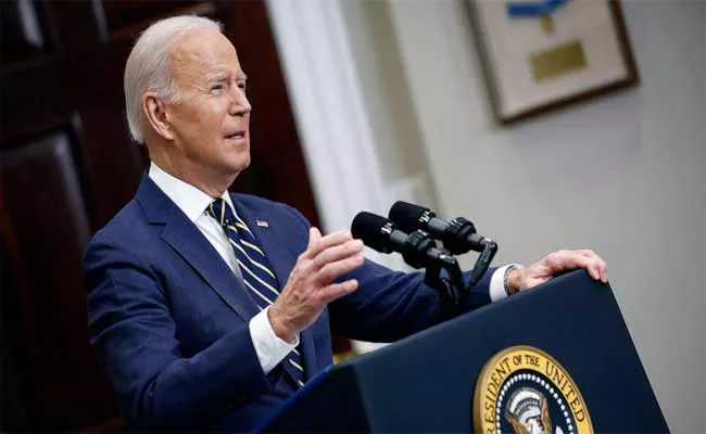 Vladimir Putin Use of Chemical Weapons in Ukraine: Joe Biden - Sakshi