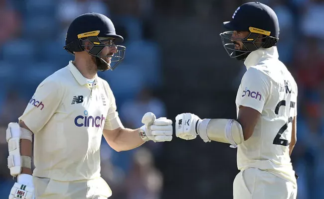 England 10-11th Batters Break 145 Year Test Record 90 Runs Partnership - Sakshi