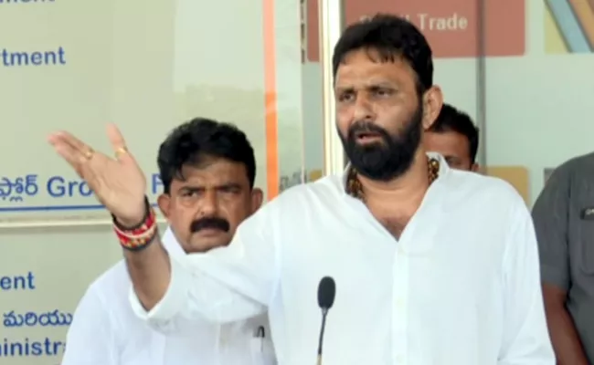 Minister Kodali Nani Strong Reaction To Nara Lokesh - Sakshi