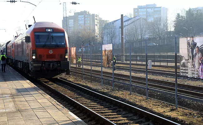 Ukraine Exhibits War Images Set Up On Platform At Train Station - Sakshi