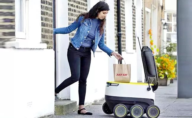 Starship Technologies Expands Robot Grocery Delivery Service - Sakshi