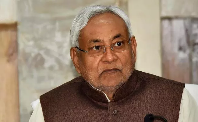 Nitish Kumar Attacked By Man During Function At Hometown - Sakshi