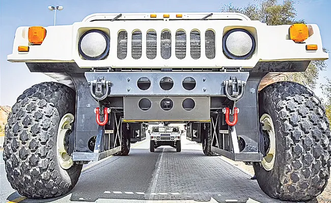 Billionaire Sheikh Builds 46ft Long And 20ft Wide Hummer H1 - Sakshi