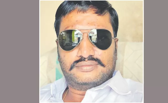 YSRCP Leader Brutally Murdered In Anantapur District - Sakshi