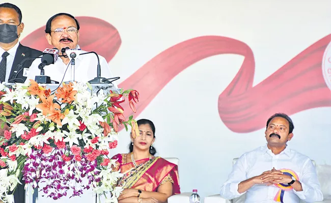 Venkaiah Naidu says village secretariat system is awesome - Sakshi