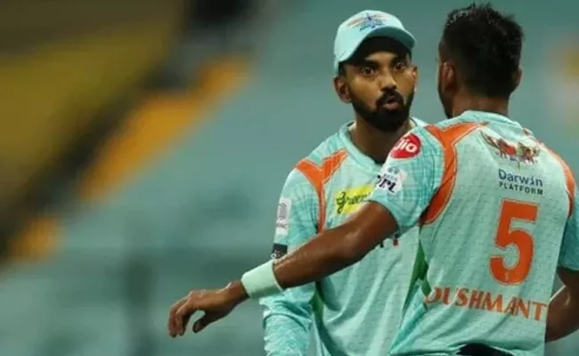 KL Rahul Loses His Shoe Wet Conditions At Brabourne Stadium IPL 2022 - Sakshi