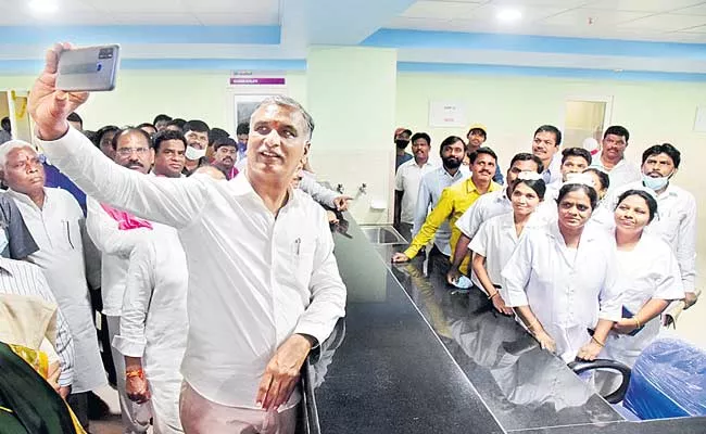 Minister Harish Rao At Adilabad Rims Super Speciality Hospital - Sakshi