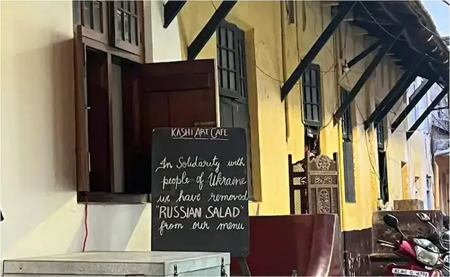 Viral: Kerala Cafe Drops Russian Salad From Menu Over Solidarity For Ukraine - Sakshi