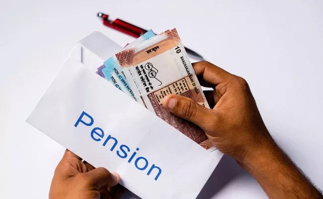 Labour Ministry Launches Donate a Pension initiative, Check Details - Sakshi