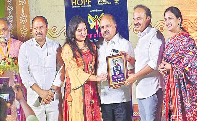 Hyderabad: Hope Advertising SICA Celebrated International Womens Day At Shilparamam - Sakshi