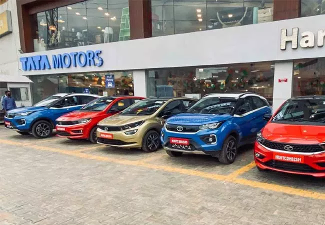 Tata Motors Offers Massive Discounts of up to Rs 65000 on Harrier Nexon and More - Sakshi