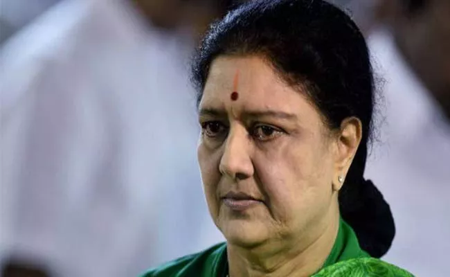 Chennai Court Rejects Sasikala Plea On Aiadmk Post - Sakshi