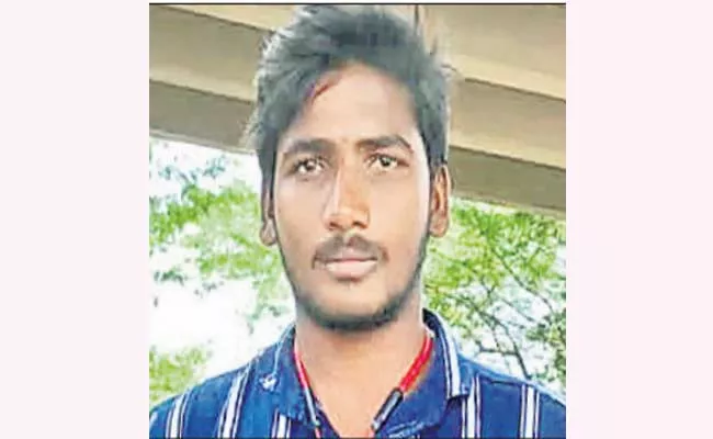 Young Man Commits To Ends Life For Not Marrying Loved Person In Annamayya - Sakshi