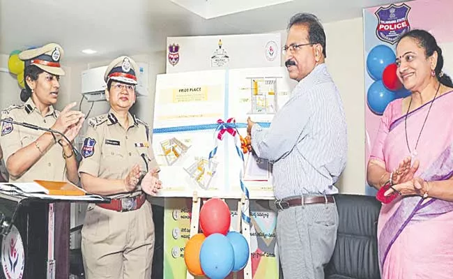 Pride Place Transgender Protection Cell Inaugurated By Telangana DGP - Sakshi