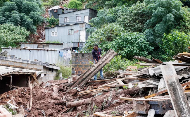 South Africa: Flooding Continues At Durban Area Death Toll Reaches 259 - Sakshi