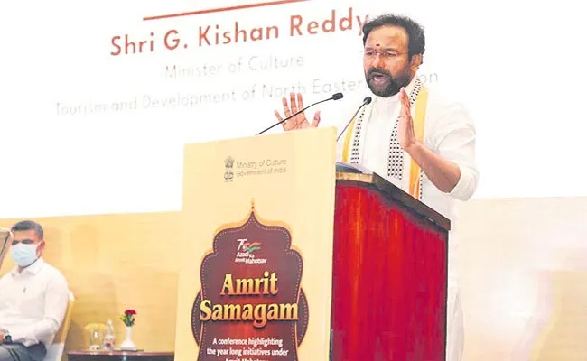 Union Minister Kishan Reddy Slams Cm Kcr Over Paddy Procurement - Sakshi