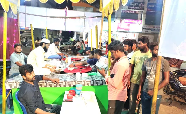 Ramadan Special Haleem Bhimavaram Eluru - Sakshi