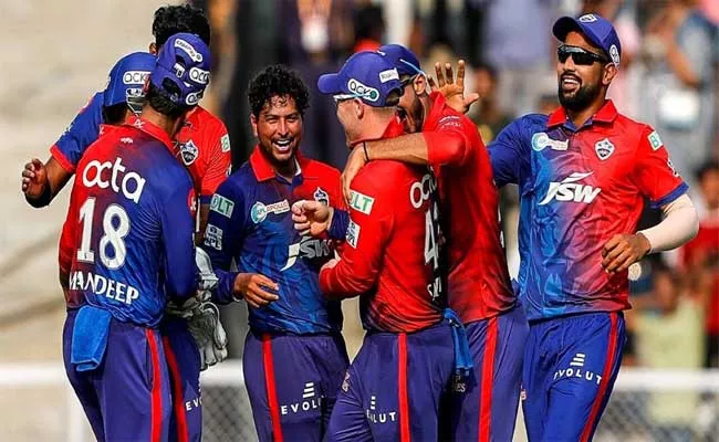 IPL 2022: Delhi Capitals Physio Patrick Farhart Tests Positive for Covid - Sakshi