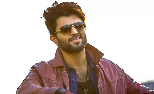 Vijay Devarakonda Has 15 Million Followers On Instagram - Sakshi