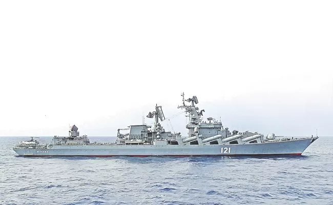 Russia-Ukraine war: Russian warship sinks in the Black Sea - Sakshi