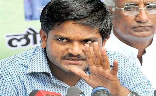 AAP Sends Hardik Patel An Invitation To Join The Party - Sakshi