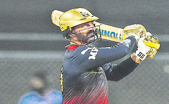 IPL 2022: Dinesh Karthik, Glenn Maxwell Blitz Power Royal Challengers Bangalore - Sakshi