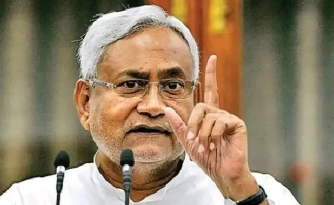 Bihar CM Nitish Kumar Sensational Comments On Communal Clashes - Sakshi