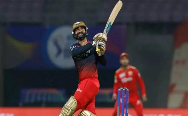 Dinesh Karthik likely to get national call up in home series against South Africa Says Reports - Sakshi