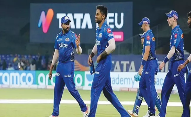 IPL 2022: Mumbai Indians Worst Record In IPL First 7 Matches 7 Defeats - Sakshi