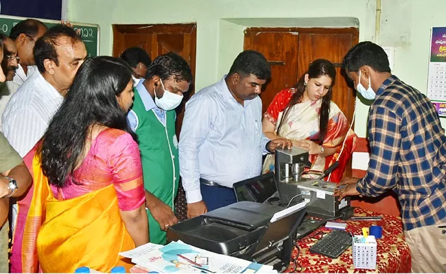  Awareness To Farmers On Grain Procurement In AP - Sakshi