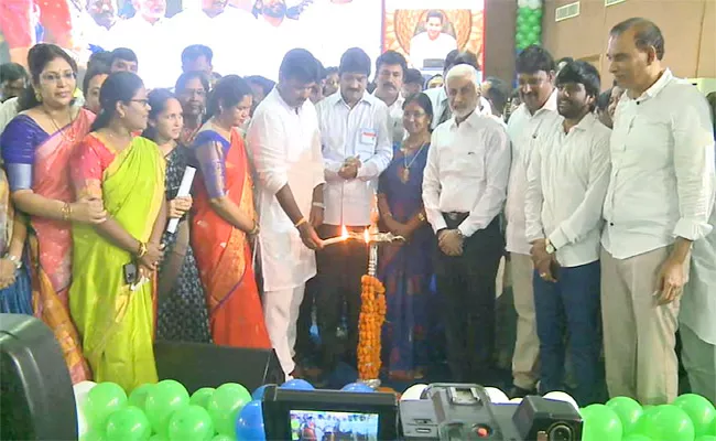 Vijaya Sai Reddy YSRCP Job Mela Started at Visakhapatnam - Sakshi