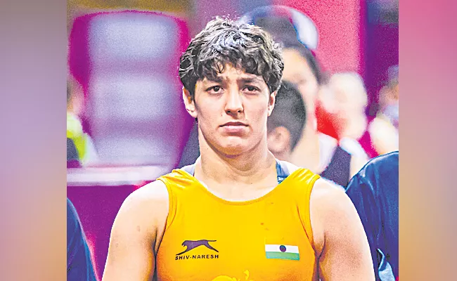 Asian Wrestling Championship: Anshu Malik Radhika Won Silver Medals - Sakshi