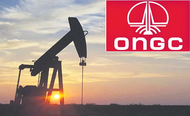 Rs 3740 crore ONGC project to boost Mumbai High output - Sakshi