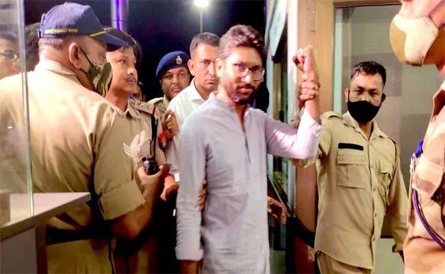 Gujarat MLA Jignesh Mevani Re Arrested by Assam Police After Getting Bail - Sakshi