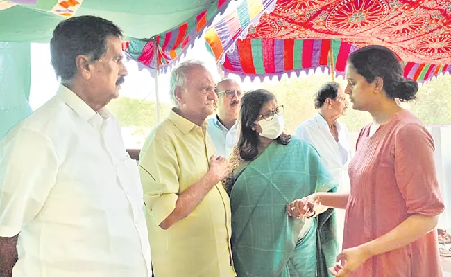 Krishna Ella met CPI Leader Narayana - Sakshi