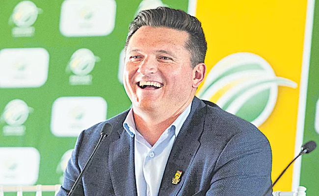 Former South Africa Cricket Team Skipper Graeme Smith Cleared Of Racism Allegations - Sakshi