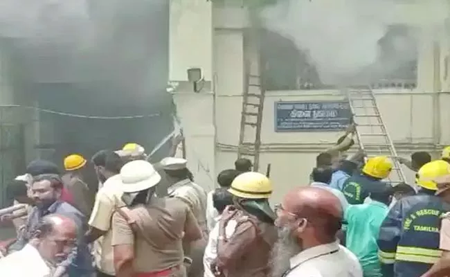 Fire Accident In Rajiv Gandhi Hospital At Chennai - Sakshi