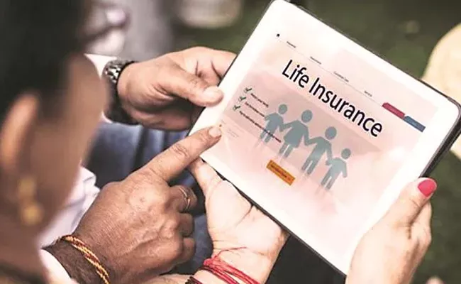 General insurance industrys GDPI to grow by 10 to 12% in FY23 - Sakshi