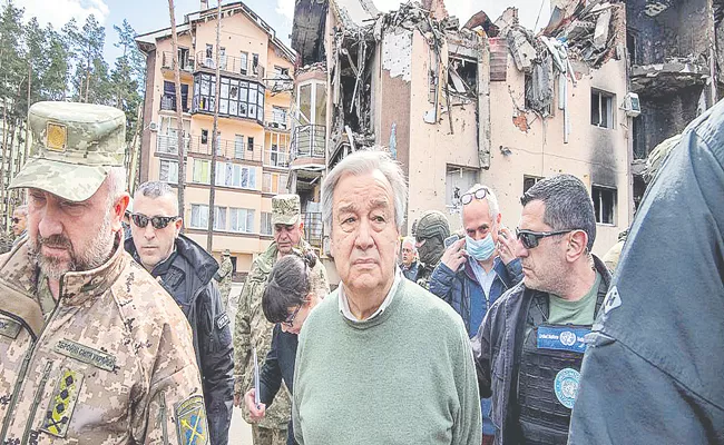 Russia-Ukraine war: Air attacks hit near UN chief as Antonio Guterres visits Ukraine - Sakshi