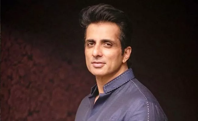 Sonu Sood Interesting Comments on Ajay Devgan Sudeep Twitter War - Sakshi