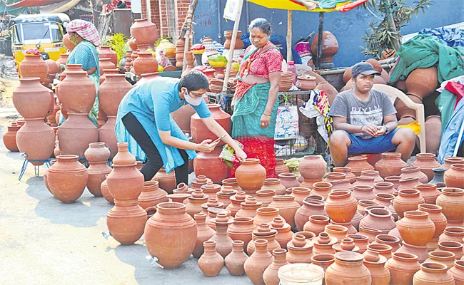 Pots And Jars Are Available In Various Designs In The Markets - Sakshi