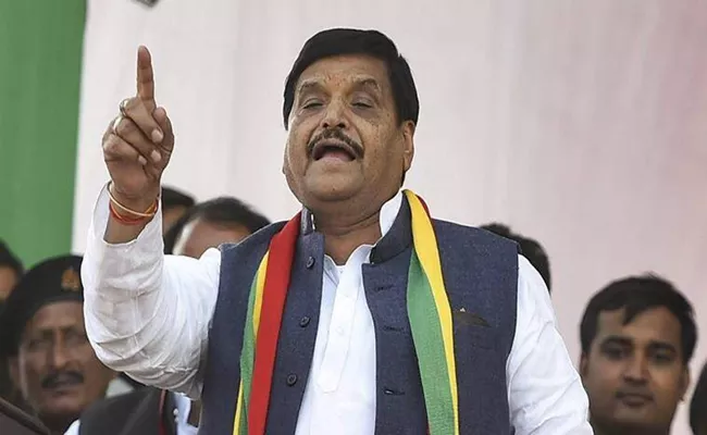 Shivpal starts following Narendra Modi, Adityanath on Twitter - Sakshi