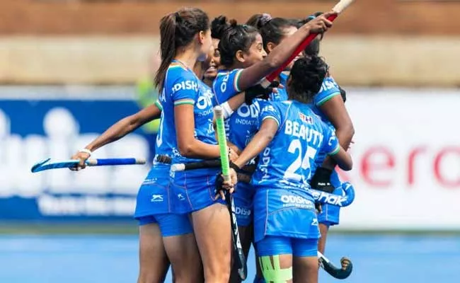 Womens Junior Hockey World Cup: India Shock Germany, Enters Quarters - Sakshi